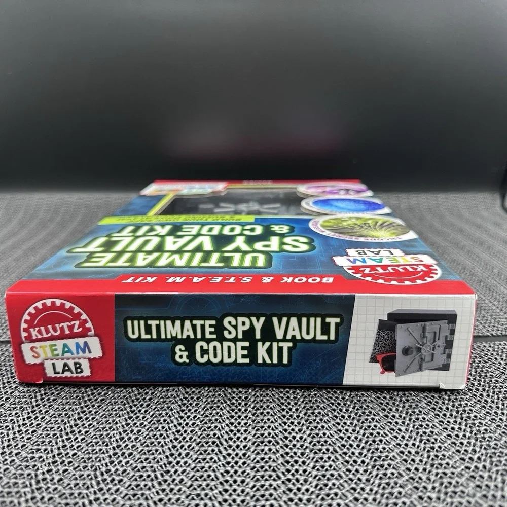 Ultimate Spy Vault And Code Kit Hardcover Editors Of Klutz Brand New